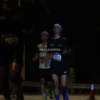 Runner Photo 3758909