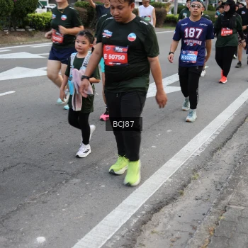 Runner Photo 3758949