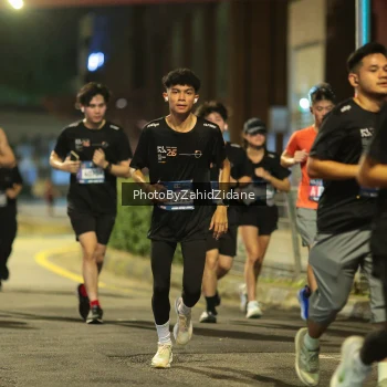 Runner Photo 3759051