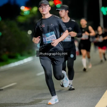 Runner Photo 3759115