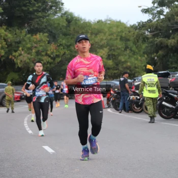 Runner Photo 3759118