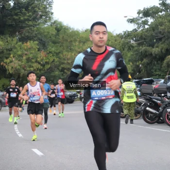 Runner Photo 3759257