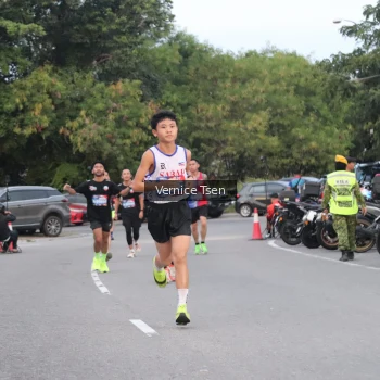 Runner Photo 3759282