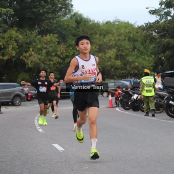 Runner Photo 3759322