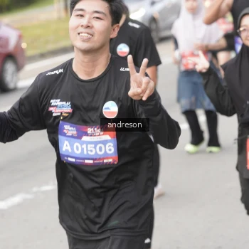 Runner Photo 3759335