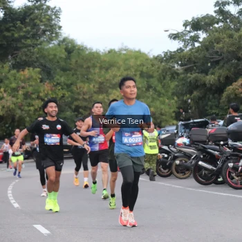 Runner Photo 3759405