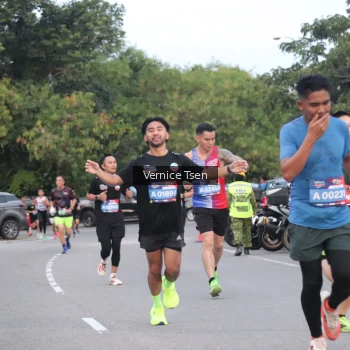 Runner Photo 3759459
