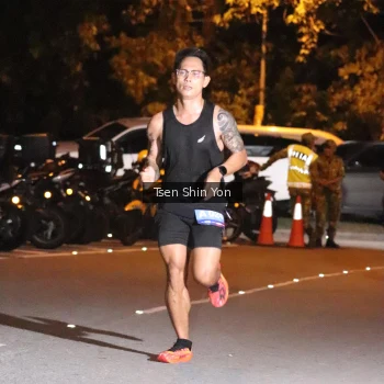 Runner Photo 3759525