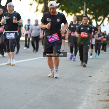 Runner Photo 3759562