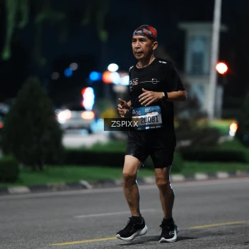 Runner Photo 3759584