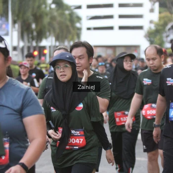 Runner Photo 3759593