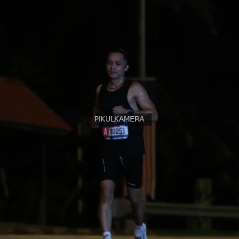 Runner Photo 3759624