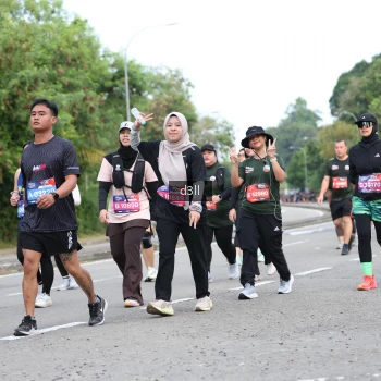 Runner Photo 3759649