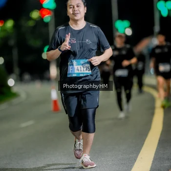 Runner Photo 3759653