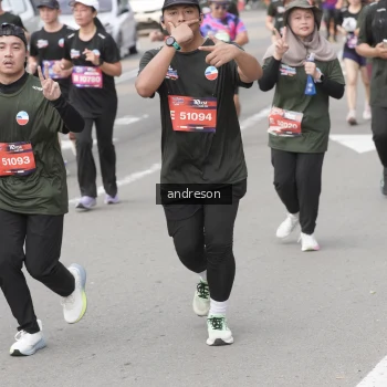 Runner Photo 3759673