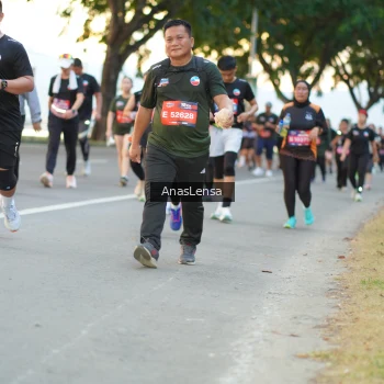 Runner Photo 3759693