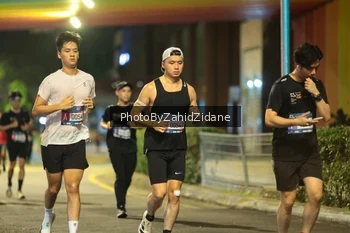 Runner Photo 3759742