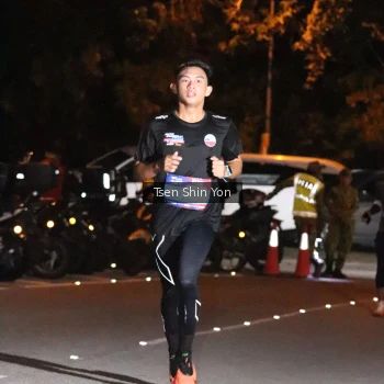 Runner Photo 3759780