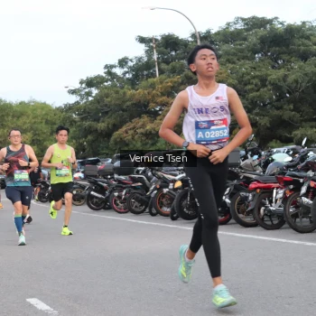Runner Photo 3759784