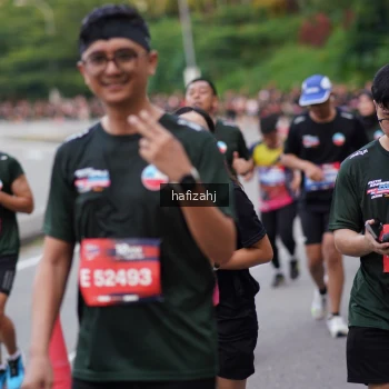 Runner Photo 3759875