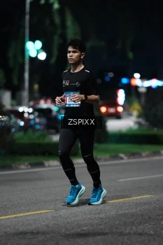 Runner Photo 3759910