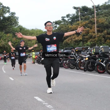 Runner Photo 3760073