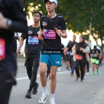 Runner Photo 3760216