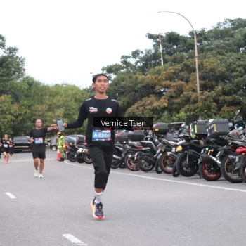 Runner Photo 3760384