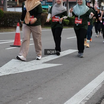Runner Photo 3760400