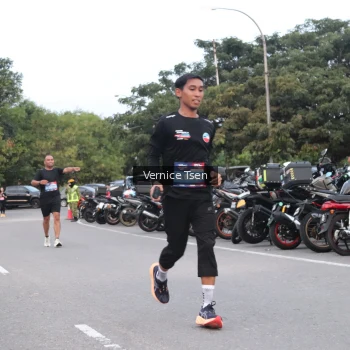 Runner Photo 3760405