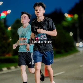 Runner Photo 3760472