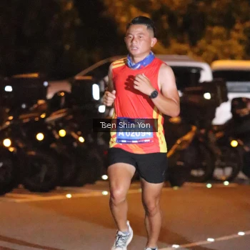 Runner Photo 3760495
