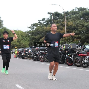 Runner Photo 3760583