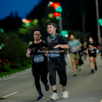 Runner Photo 3760590