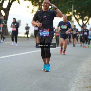 Runner Photo 3760595