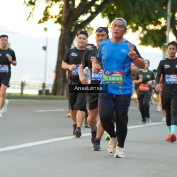 Runner Photo 3760597