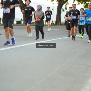 Runner Photo 3760633