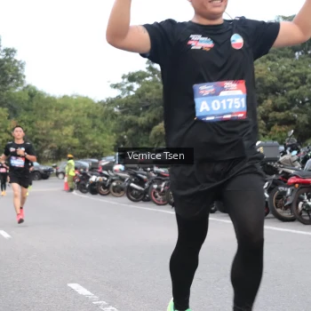 Runner Photo 3760638