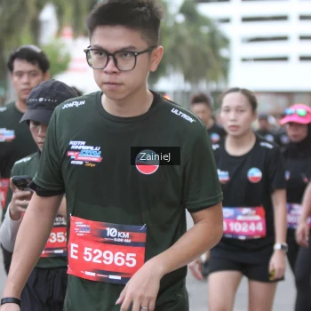 Runner Photo 3760653