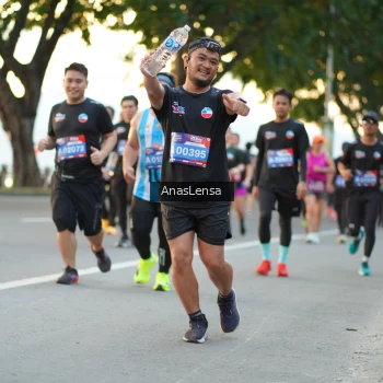 Runner Photo 3760689