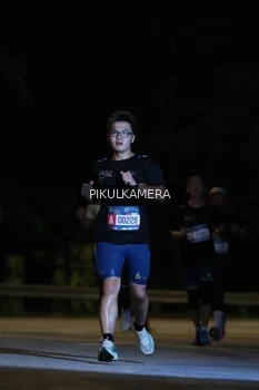 Runner Photo 3760694