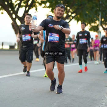 Runner Photo 3760697