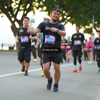 Runner Photo 3760705