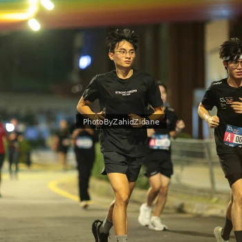 Runner Photo 3760737