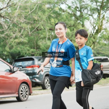 Runner Photo 3760750