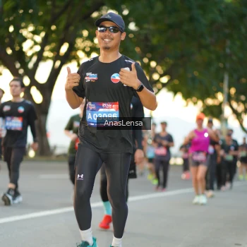 Runner Photo 3760859