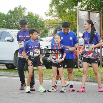 Runner Photo 3760864