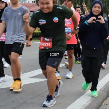Runner Photo 3760874