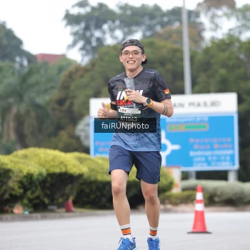 Runner Photo 3760900