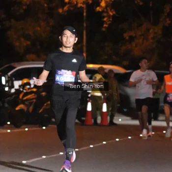 Runner Photo 3760949